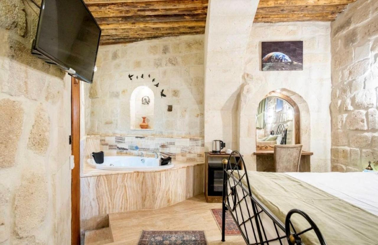 Uzay Cave Suite Hotel Ürgüp Exteriör bild